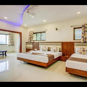 Hotel Golden Palms